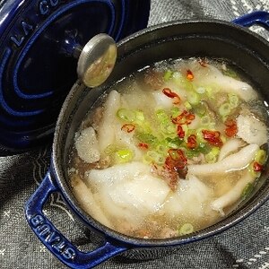 餃子の皮で♡生姜でポカポカ♡ワンタン風スープ